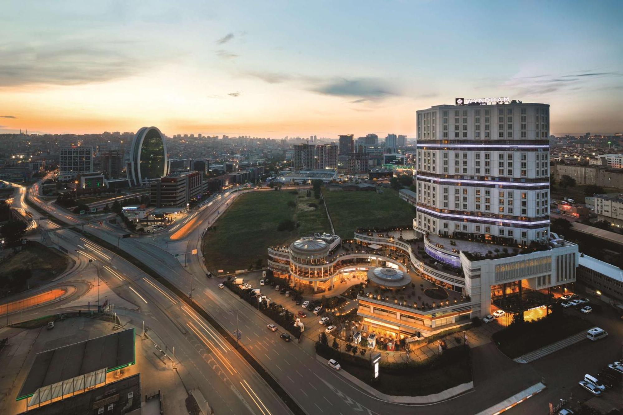 Wyndham Grand Istanbul Europe — Photos 2